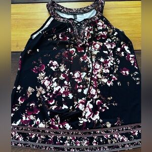 Women’s XS Sleeveless Floral Laced Neckline Top From White House Black Market